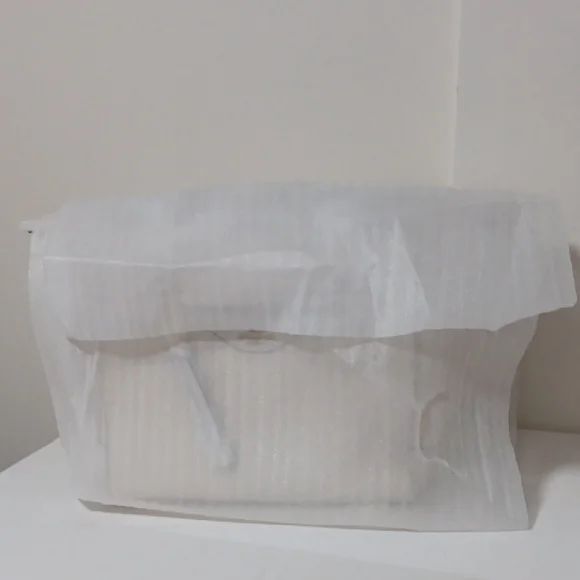 COACH KLEO Chalk Leather Tote with Gold Hardware - Picture 9 of 10